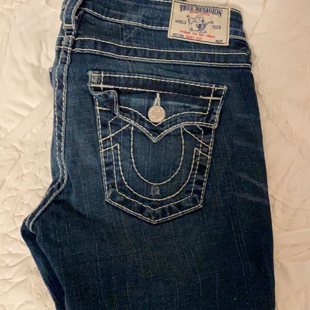 Jeans size 29 true religion worn twice inseam 32